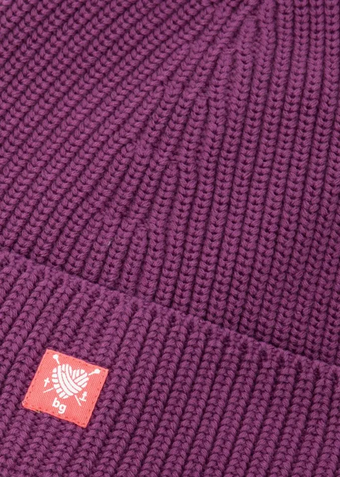 Blutsgeschwister Knitted Hat Beanie Queen Purple Women Other Accessoires