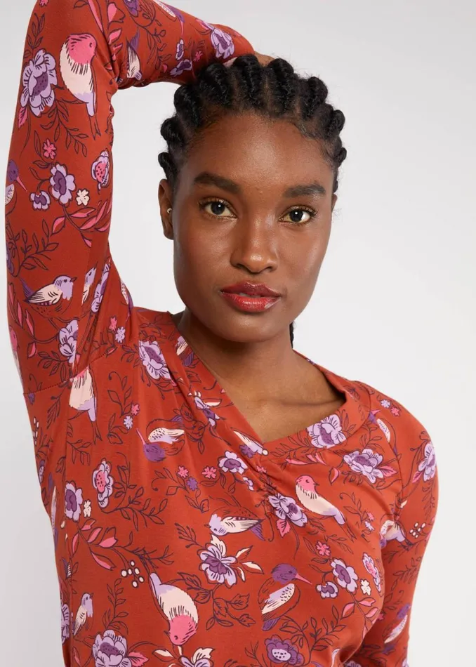 Blutsgeschwister Longsleeve Savoir Vivre Sage Brown Women Tops