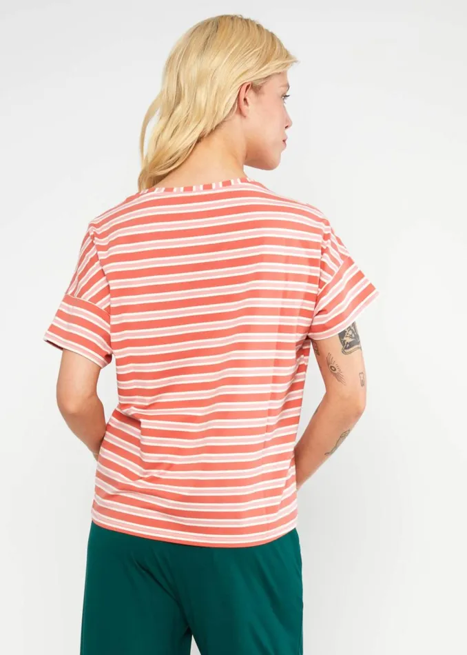 Blutsgeschwister TShirt The Generous One Red Women Tops