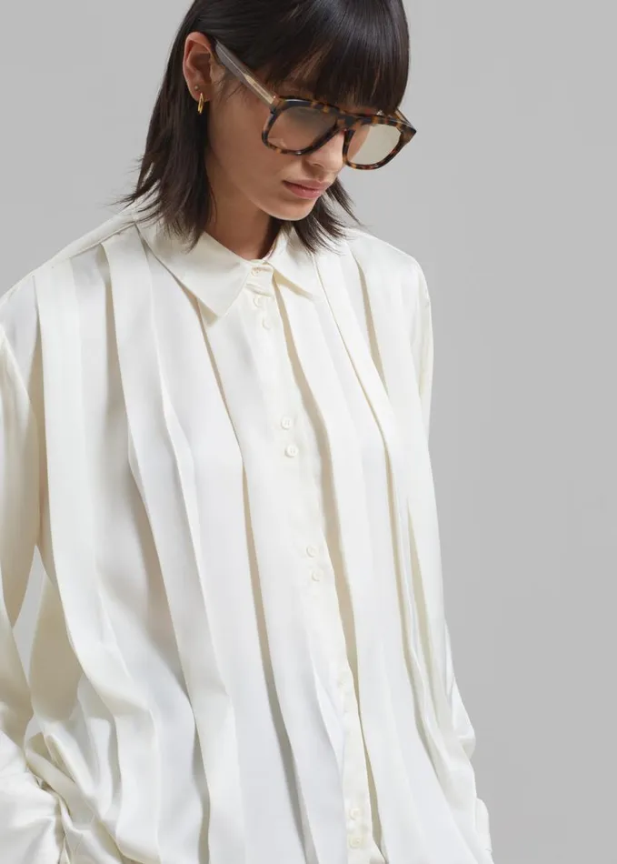 Clothing Women The Frankie Shop Elliana Front Pleated Blouse 8211 Cream