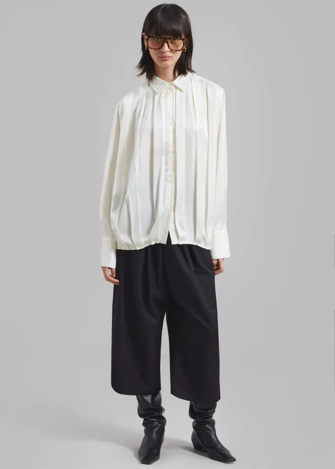 Clothing Women The Frankie Shop Elliana Front Pleated Blouse 8211 Cream