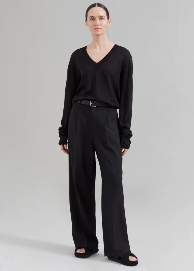Clothing Women The Frankie Shop Juro VNeck Knit 8211 Black