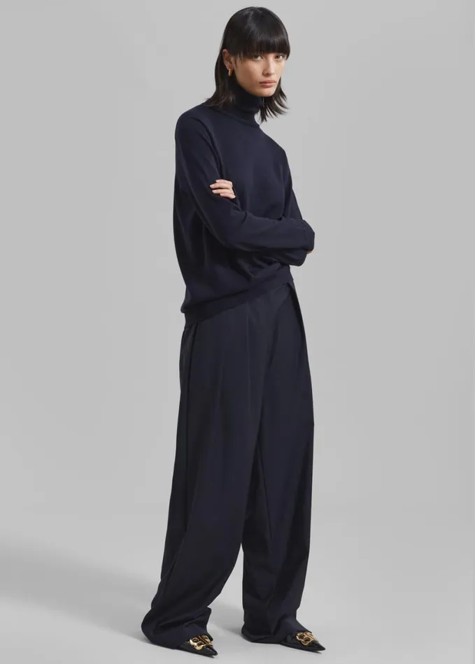 Clothing Women The Frankie Shop Ripley Pleated Trousers 8211 Navy