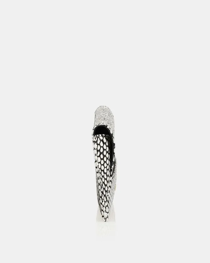 Envelope Clutch Blackwhite Women Aquazzura Clutch Bags