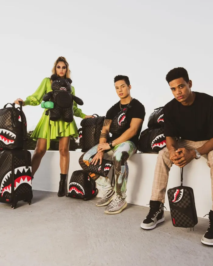 HENNY AIIR TO THE THRONE CROSSOVER CLUTCH Bags SPRAYGROUND