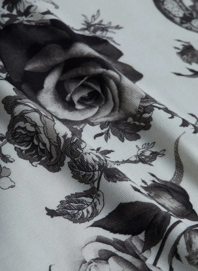 L039Agence Tees Women Ressi Fitted Tee Ivoryblack Baroque Floral L039Agence Tees Women Ressi Fitted Tee Ivoryblack Baroque Floral