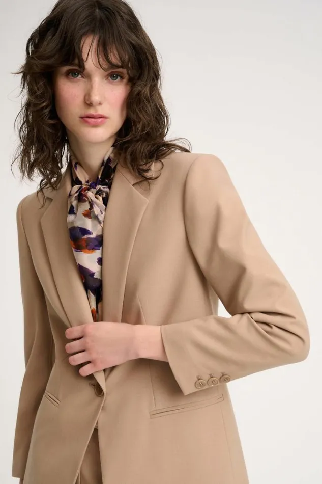 Luisa Spagnoli Jackets and Blazers Sauna 8211 Long SingleBreasted Jacket Beige 8211 Women Luisa Spagnoli Jackets and Blazers Sauna 8211 Long SingleBreasted Jacket Beige 8211 Women