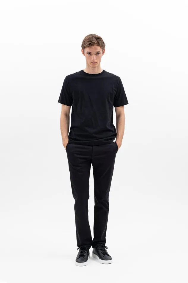 Men Aros Slim Light Stretch Chino Black Norse Projects Trousers