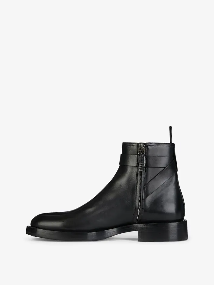 Men Boots and Loafers Givenchy Lock Ankle Boots In Leather Black Men Boots and Loafers Givenchy Lock Ankle Boots In Leather Black