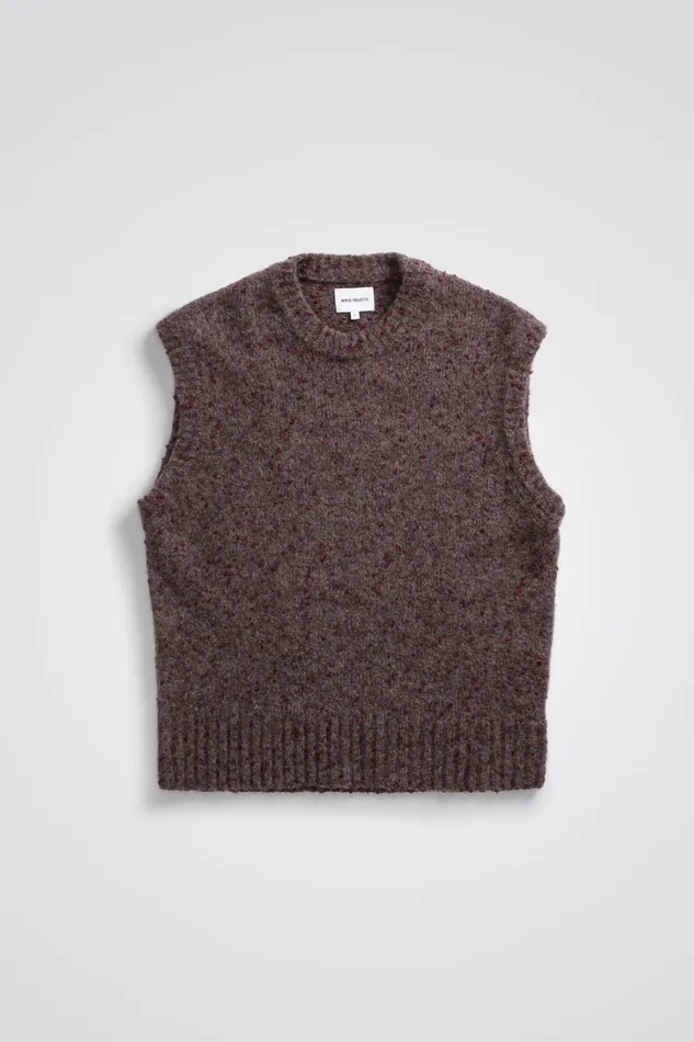 Men Manfred Tweed Vest Burgundy Norse Projects Knitwear