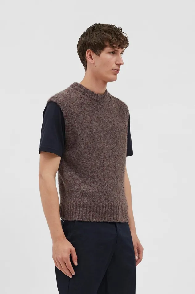 Men Manfred Tweed Vest Burgundy Norse Projects Knitwear