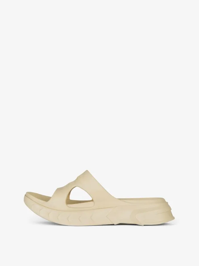 Men Slides and Sandals Givenchy Marshmallow Flat Sandals In Rubber Beige Men Slides and Sandals Givenchy Marshmallow Flat Sandals In Rubber Beige
