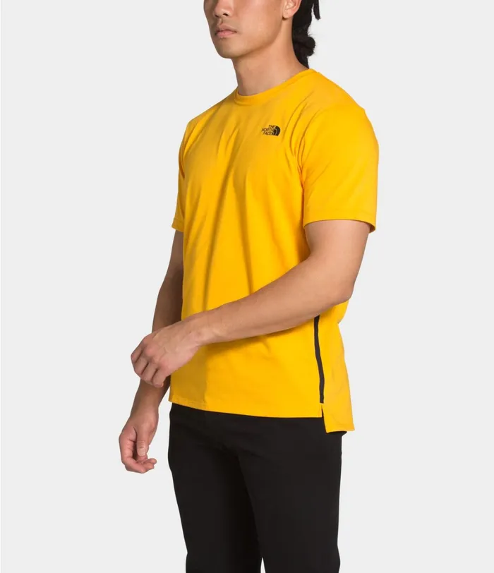 Mens The North Face TShirts North Dome Active Short Sleeve Summit Gold