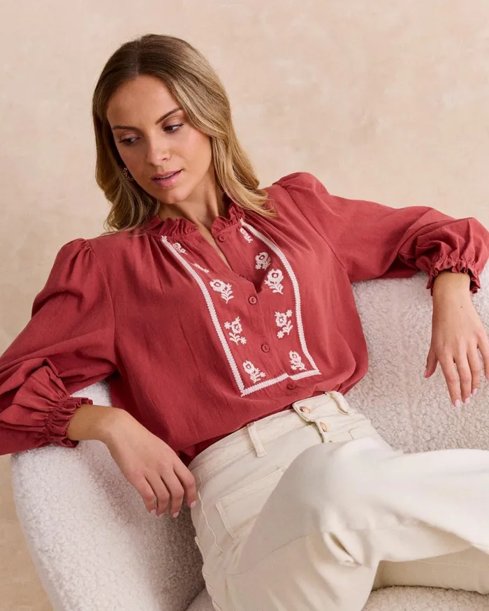 Polin Et Moi Antara Embroidered Blouse Makeup Women Blouses And Shirts Polin Et Moi Antara Embroidered Blouse Makeup Women Blouses And Shirts