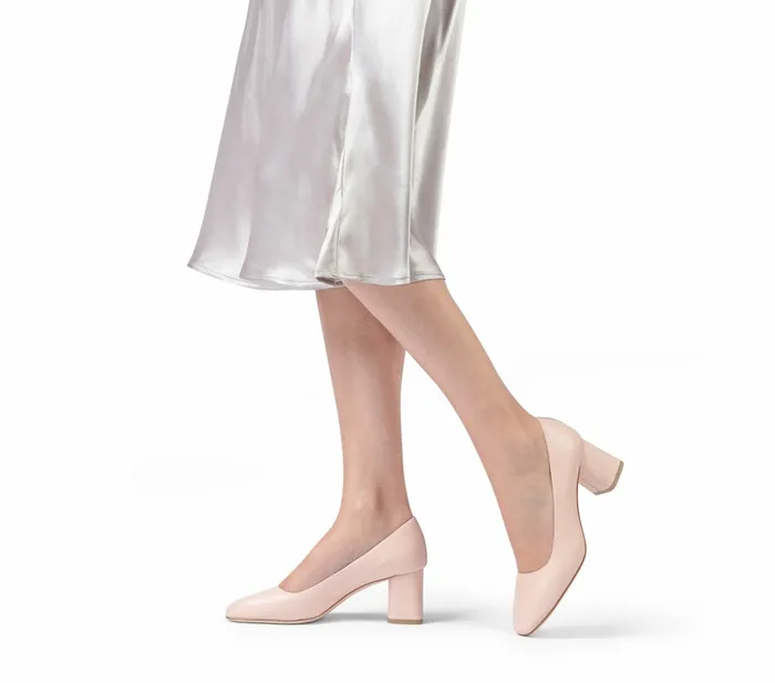 Repetto Womens Pumps Marlow Pumps Almond Beige Casaul