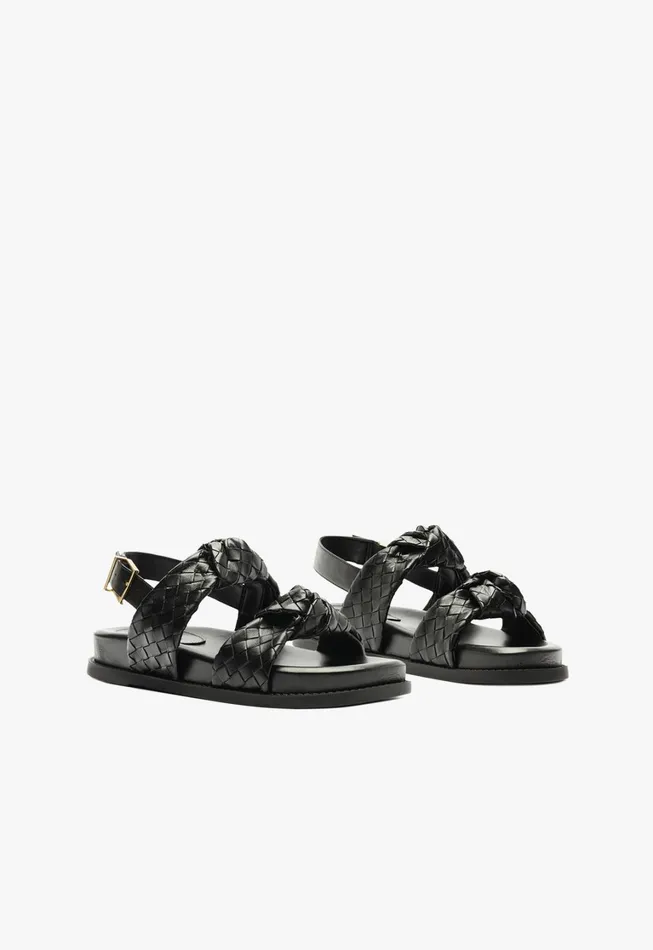 Schutz Shoes Flats Women Kareena Knot Sporty Sandal Black