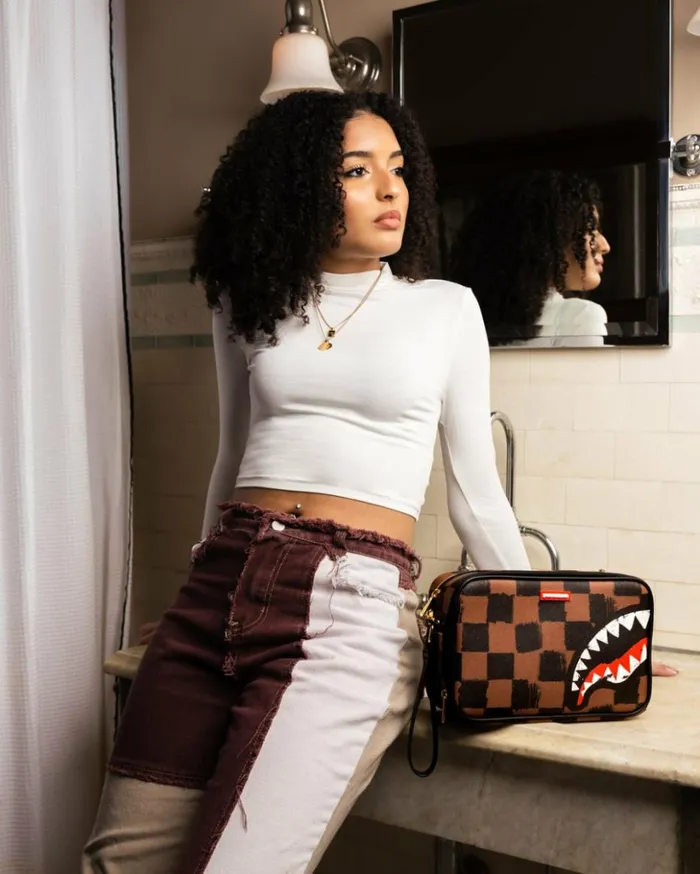 SHARKS IN PARIS VANQUISH TOILETRY BAG Bags SPRAYGROUND