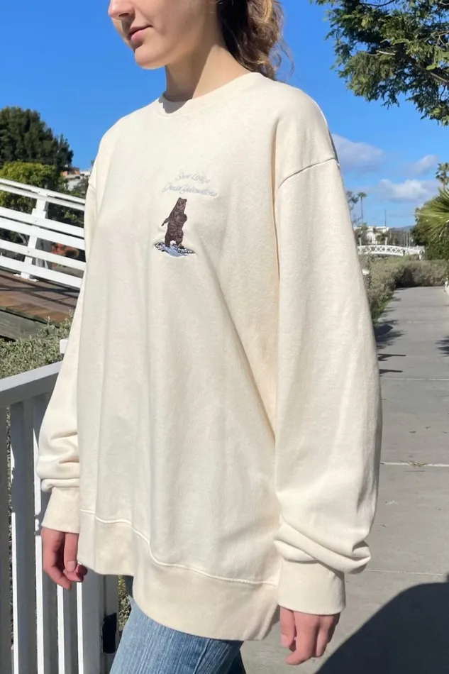 Snow Lodge Greater Yellowstone Sweatshirt Ivory Women Brandy Melville Sweatpants and Sweatshirts