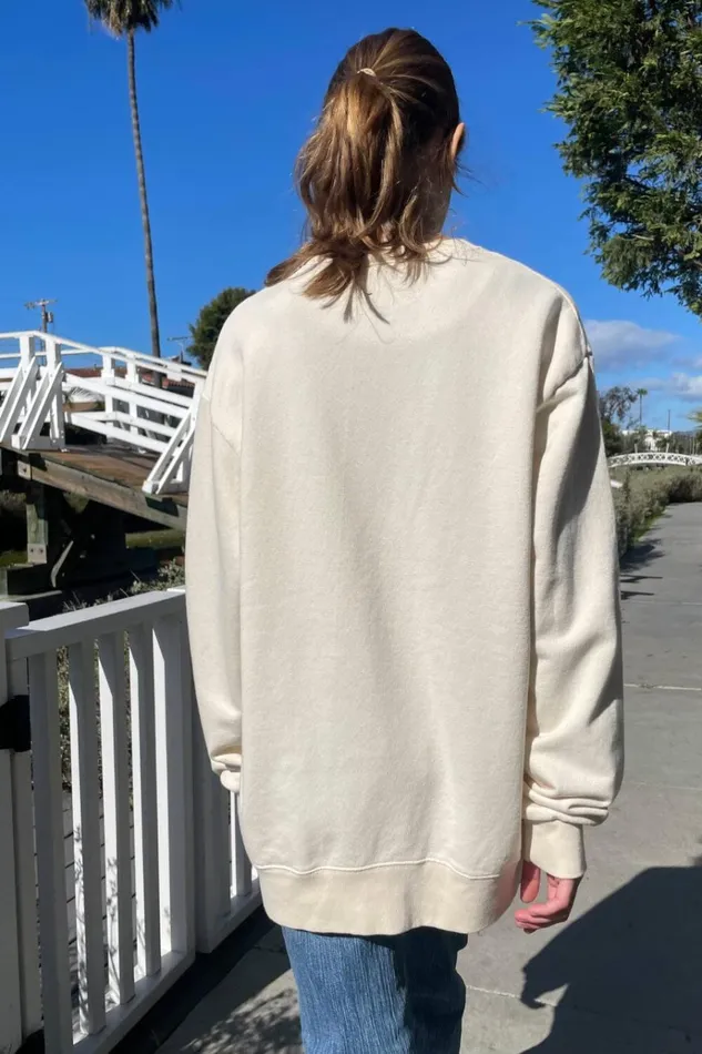 Snow Lodge Greater Yellowstone Sweatshirt Ivory Women Brandy Melville Sweatpants and Sweatshirts