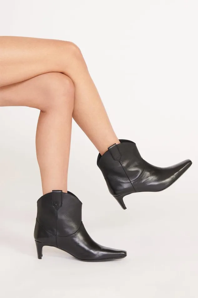 STAUD Boots Women STAUD WESTERN WALLY ANKLE BOOT BLACK STAUD Boots Women STAUD WESTERN WALLY ANKLE BOOT BLACK