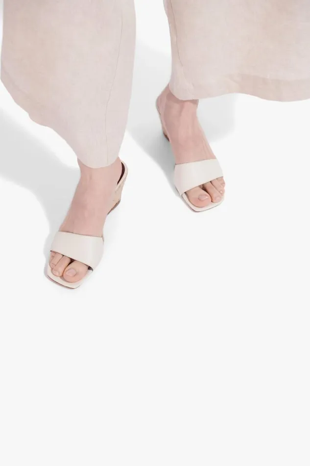 STAUD Heels Women STAUD BILLIE ESPADRILLE WEDGE NATURAL CREAM STAUD Heels Women STAUD BILLIE ESPADRILLE WEDGE NATURAL CREAM