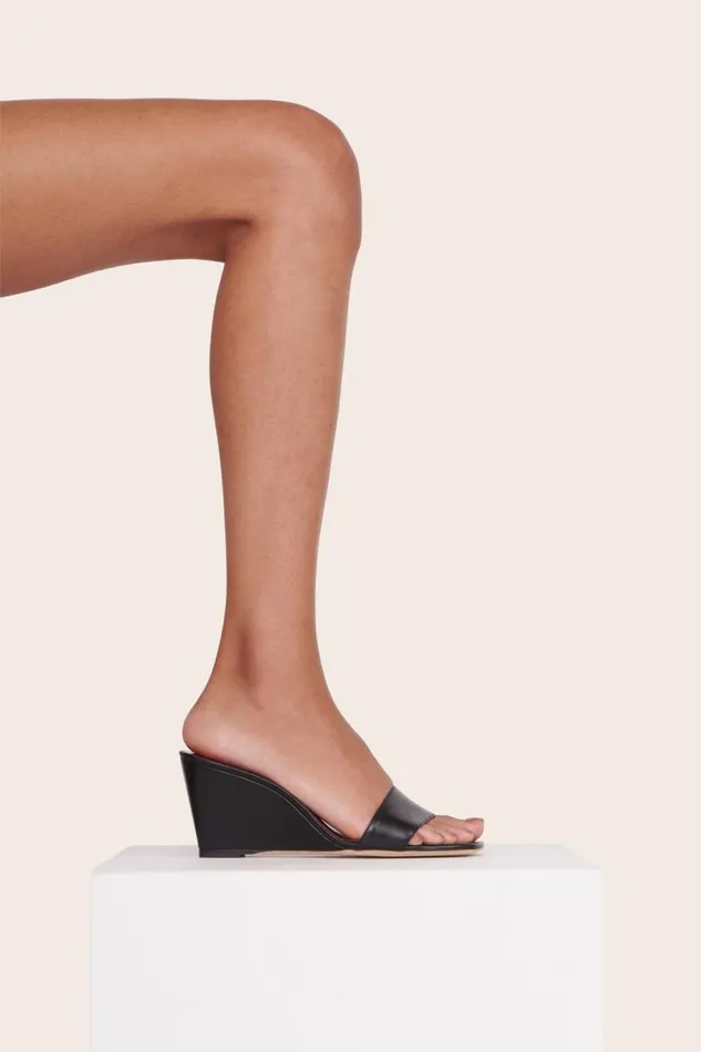STAUD Heels Women STAUD BILLIE WEDGE BLACK STAUD Heels Women STAUD BILLIE WEDGE BLACK
