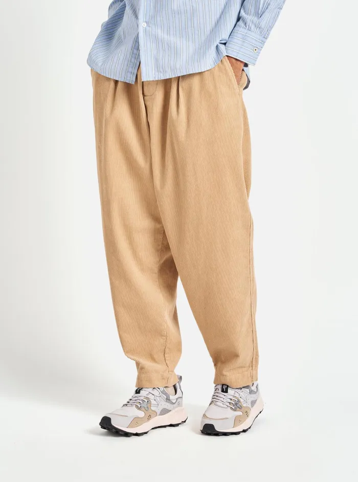 Suiting Men Universal Works Universal Works Pleated Track Pant In Fawn Cord