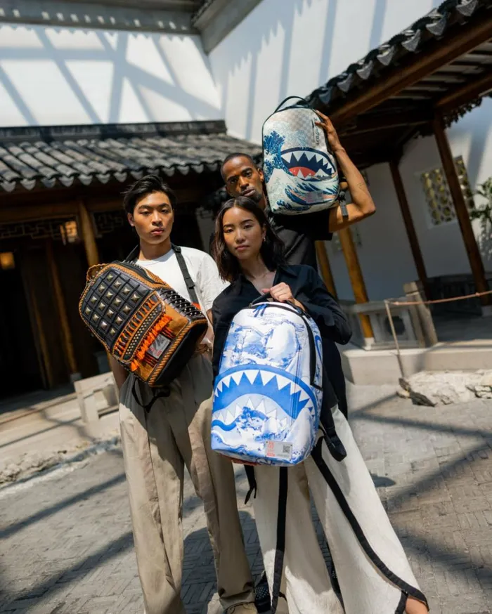 THE MET HOKUSAI GREAT WAVE BACKPACK Bags SPRAYGROUND