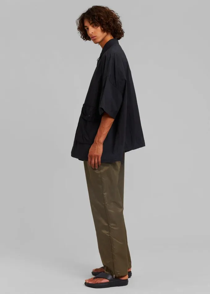 Tops Men The Frankie Shop Bedri Cargo Shirt 8211 Black