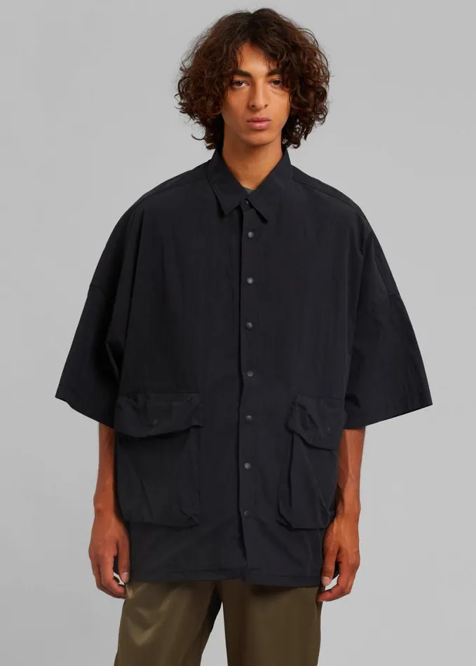 Tops Men The Frankie Shop Bedri Cargo Shirt 8211 Black