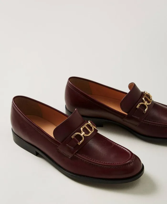Twinset Leather Loafers With Oval T Clasp Bordeaux Women Ballet Flats And Loafers Twinset Leather Loafers With Oval T Clasp Bordeaux Women Ballet Flats And Loafers