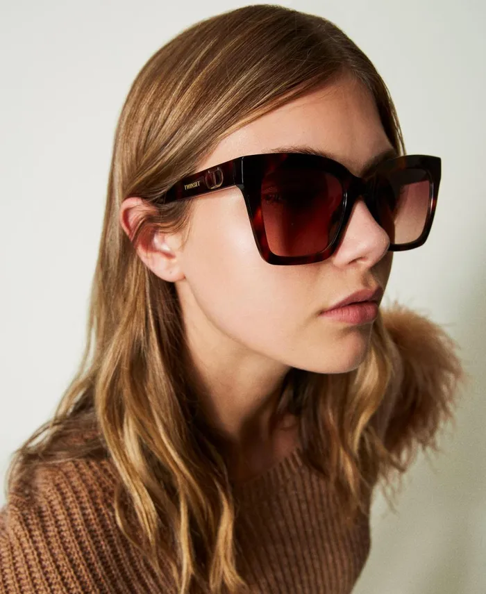 Twinset TortoiseLike Square Sunglasses Shiny Dark Havana Women Sunglasses Twinset TortoiseLike Square Sunglasses Shiny Dark Havana Women Sunglasses