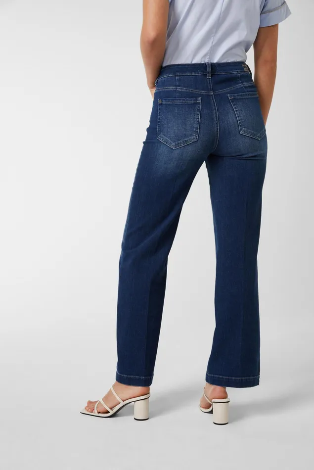 Van Laack Jeans and Pants Women Cotton Stretch Jeans With High Waist And Flared Leg Blue Van Laack Jeans and Pants Women Cotton Stretch Jeans With High Waist And Flared Leg Blue