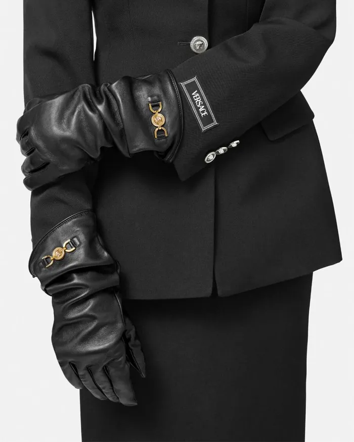 Versace Soft Accessories Medusa 03995 Leather Gloves Blackgold 8211 Women Versace Soft Accessories Medusa 03995 Leather Gloves Blackgold 8211 Women