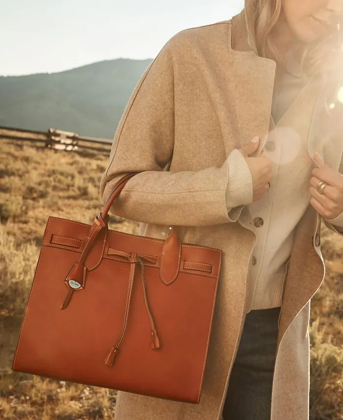 Woman Alto Large Tassel Bag Saddle Dooney and Bourke Totes Woman Alto Large Tassel Bag Saddle Dooney and Bourke Totes
