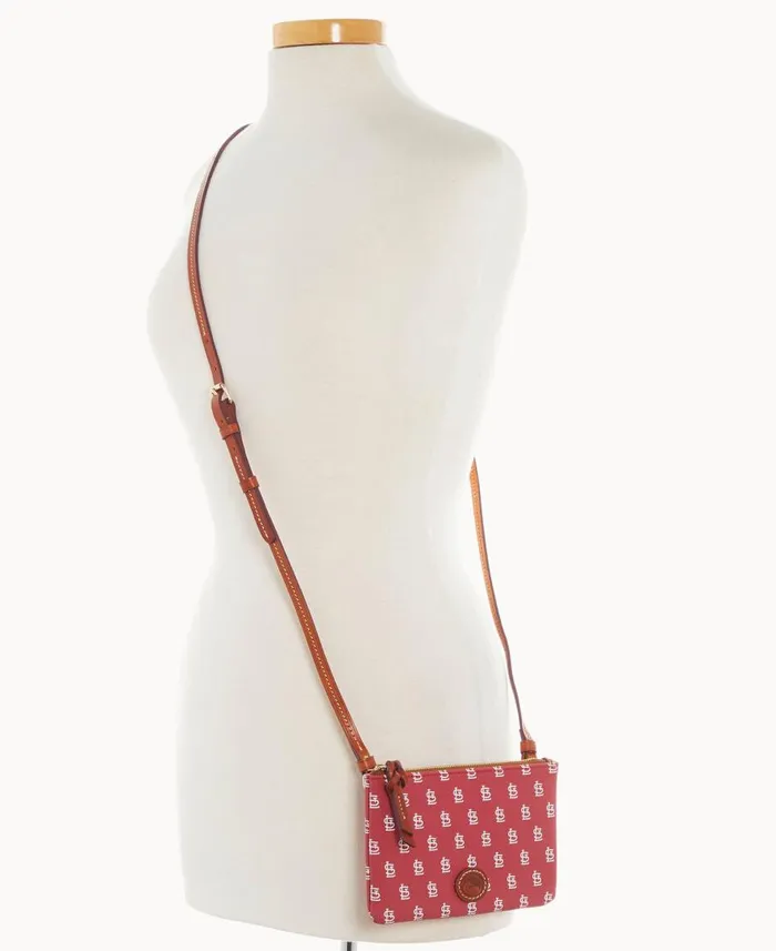 Woman MLB Cardinals Top Zip Crossbody Cardinals Dooney and Bourke Crossbodies Woman MLB Cardinals Top Zip Crossbody Cardinals Dooney and Bourke Crossbodies