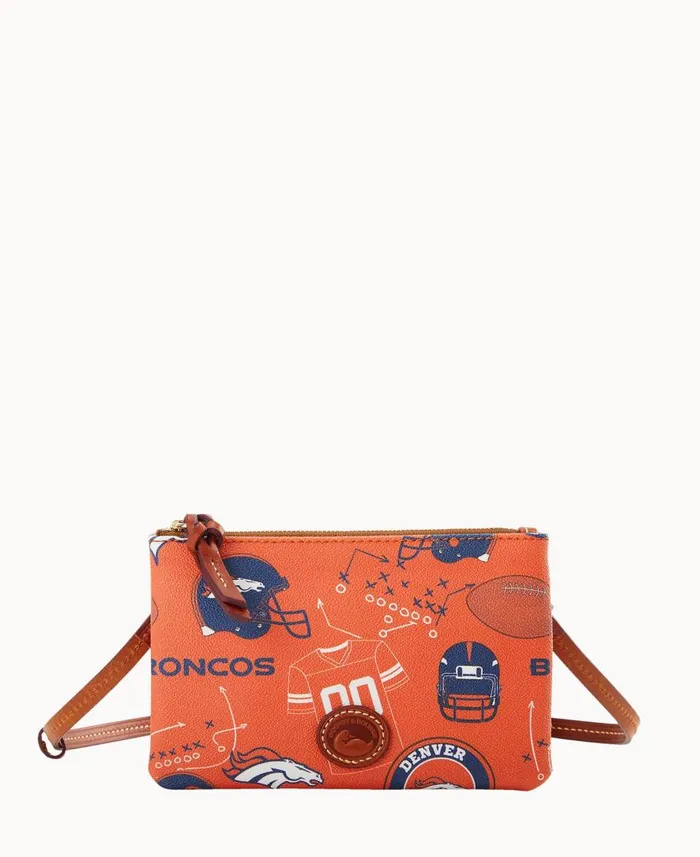 Woman NFL Broncos Top Zip Crossbody Broncos Dooney and Bourke Crossbodies