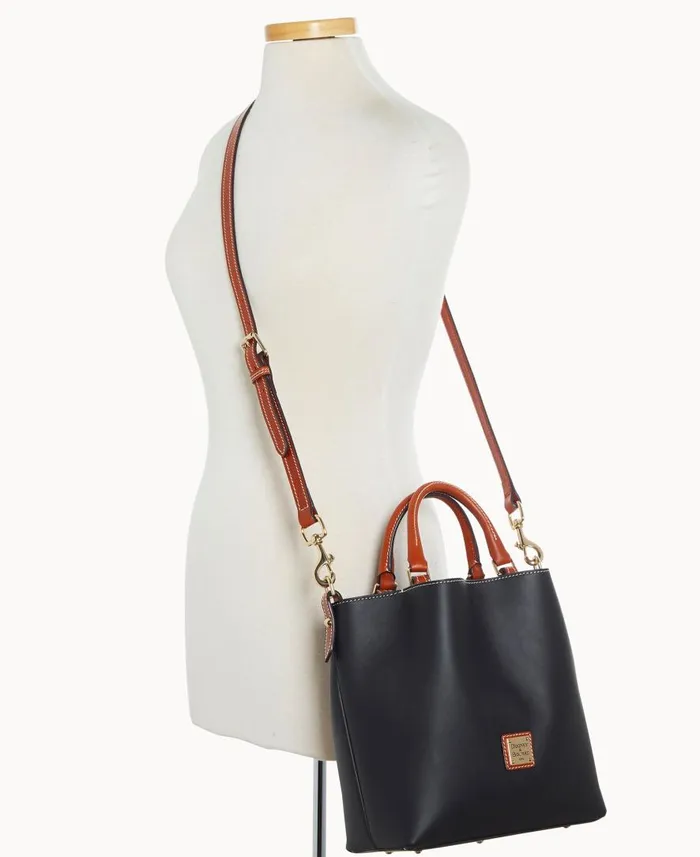 Woman Penrose Small Barlow Black Dooney and Bourke Satchels Woman Penrose Small Barlow Black Dooney and Bourke Satchels