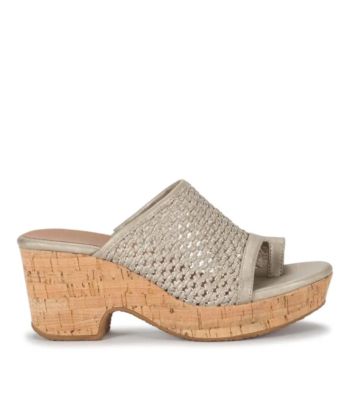 Women Bethie Wedge Sandal Champagne Baretraps Slides and Slip On Sandals