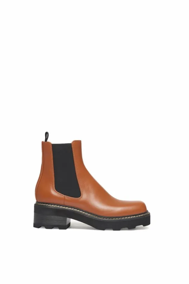 Women Boots Gabriela Hearst Jil Chelsea Boot In Cognac Leather