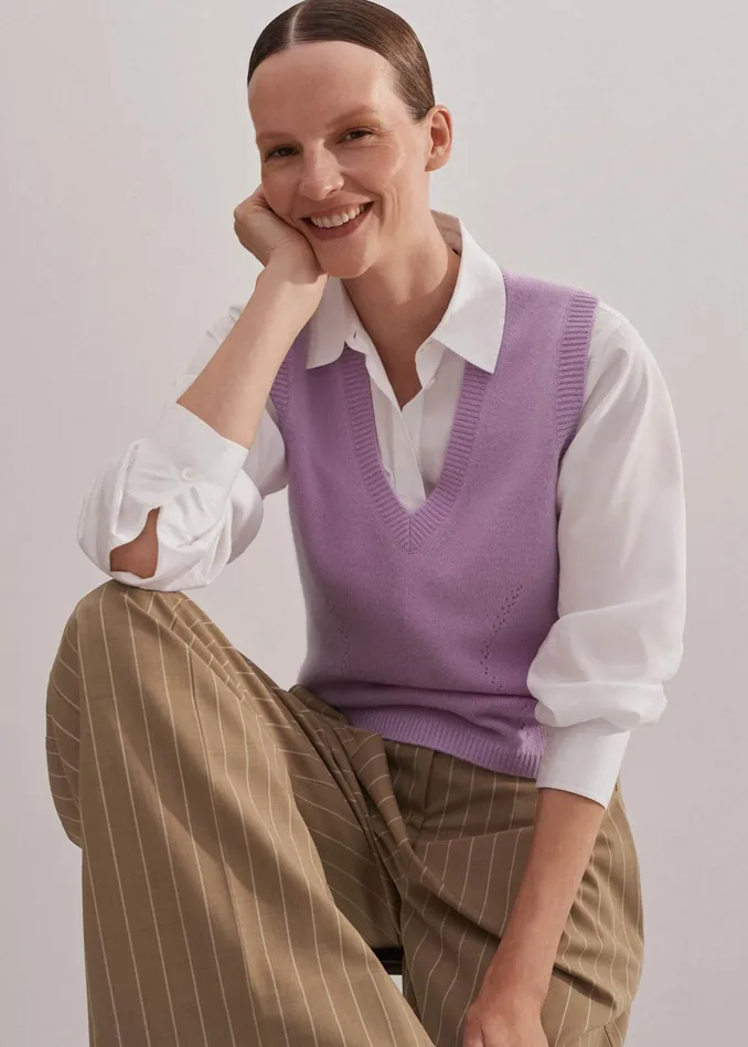 Women Cashmere Lace Stitch Fashioned Sweater Vest Lupin Lilac MEEM