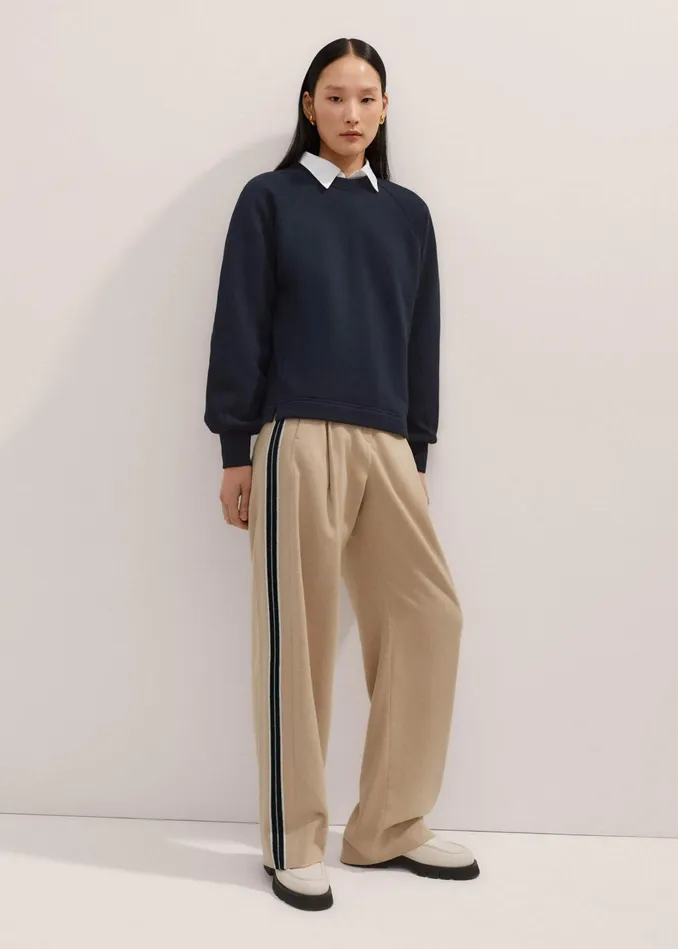 Women Curve Hem Sweatshirt Navy MEEM