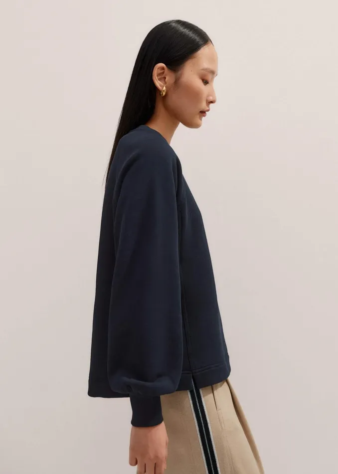 Women Curve Hem Sweatshirt Navy MEEM