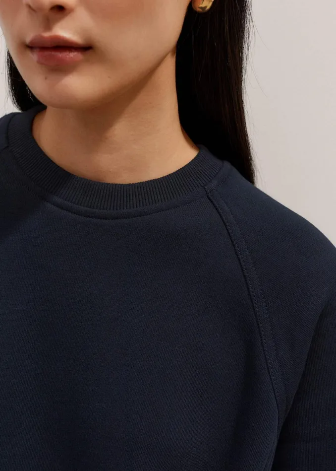Women Curve Hem Sweatshirt Navy MEEM