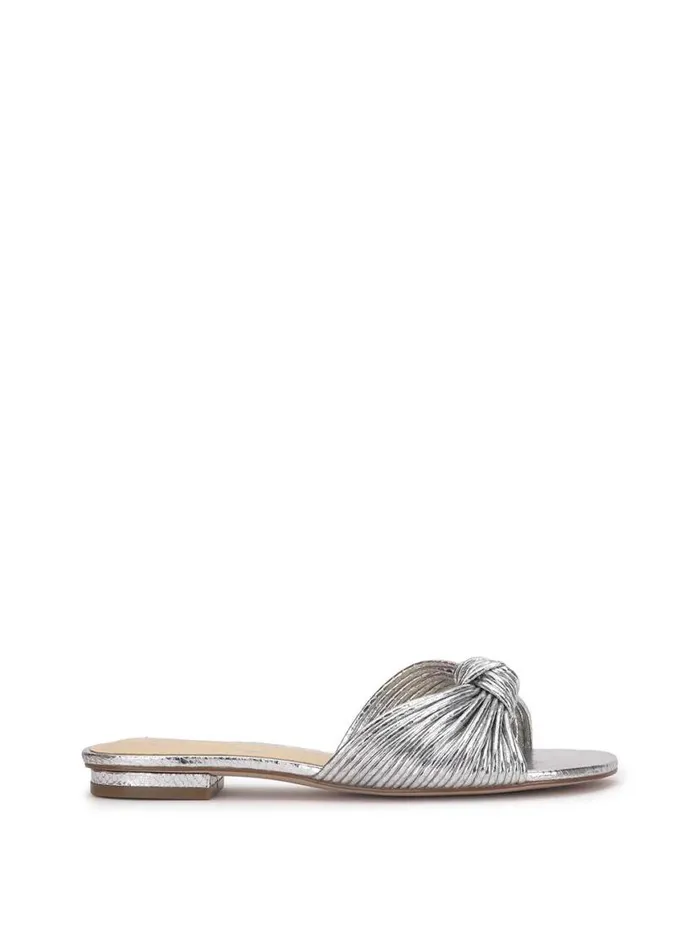Women Dydra Knotted Flat Sandal In Silver Jessica Simpson Flats