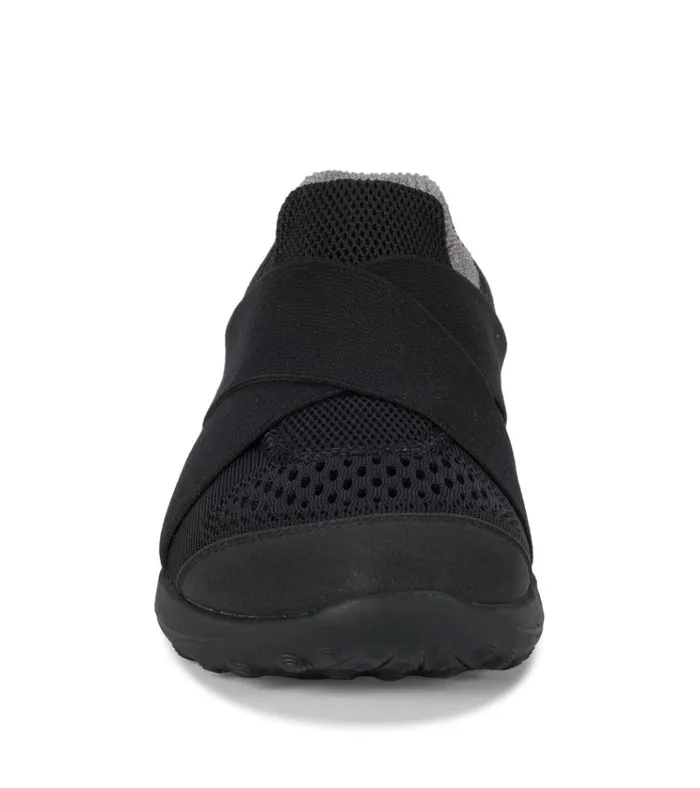 Women Gerri Casual SlipOn Sneaker Black Baretraps Sneakers