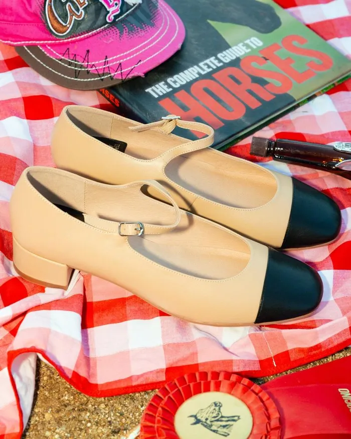 Women Jeffrey Campbell Block Caper