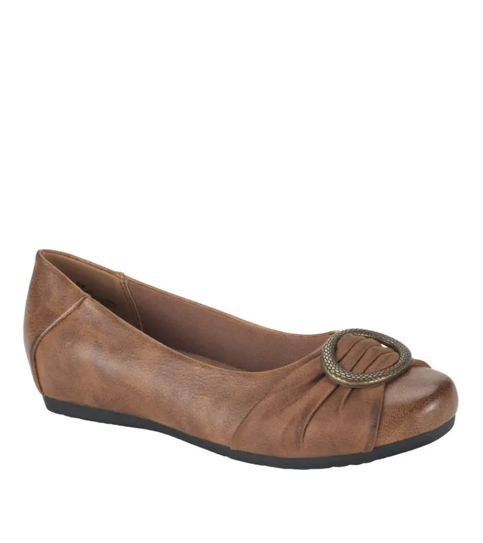 Women Mabely Flat Brown Baretraps Flats and Loafers