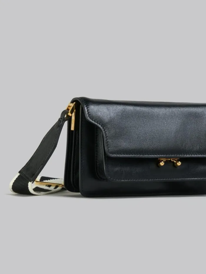 Women Marni Shoulder Bags Black Leather EW Soft Trunk Bag With Logo Strap