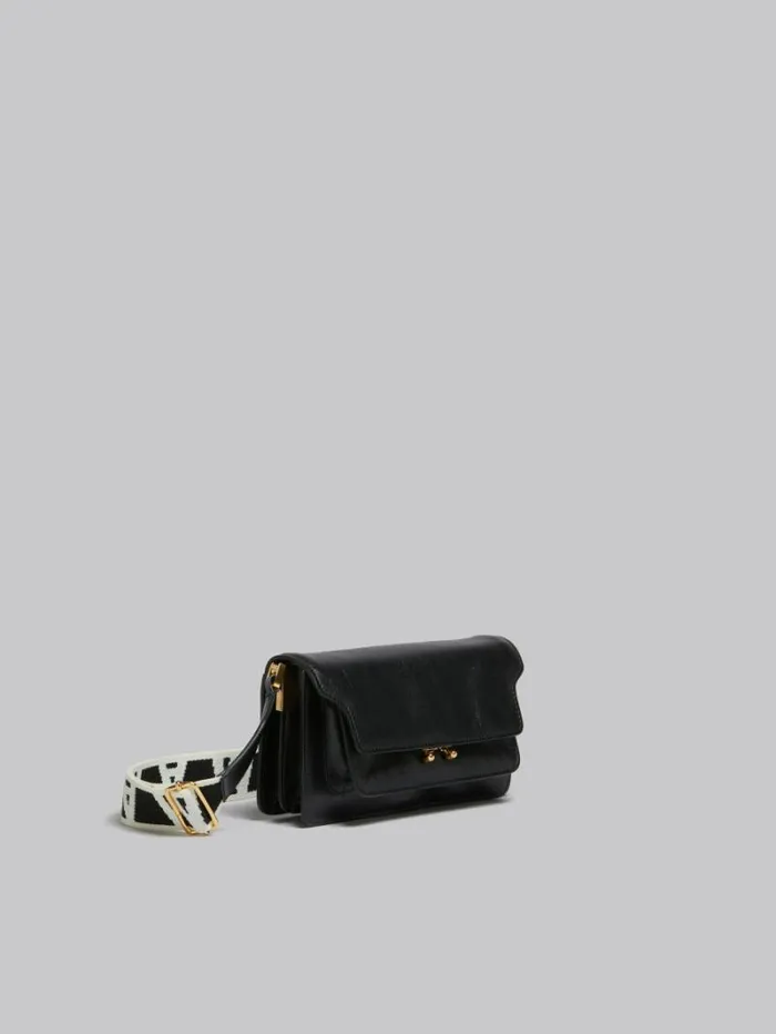 Women Marni Shoulder Bags Black Leather EW Soft Trunk Bag With Logo Strap